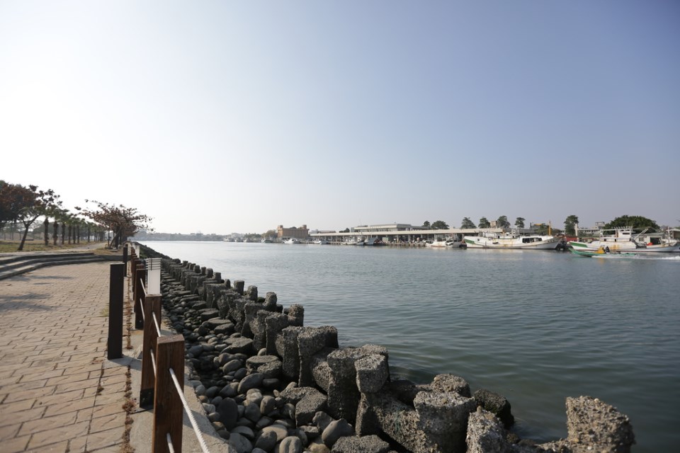 Lin Mo Niang Park- waterfront walking space