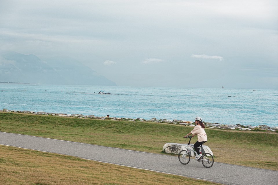Qixing Lake (Qixingtan) Scenic Area-bike path (source from Lion Group) 