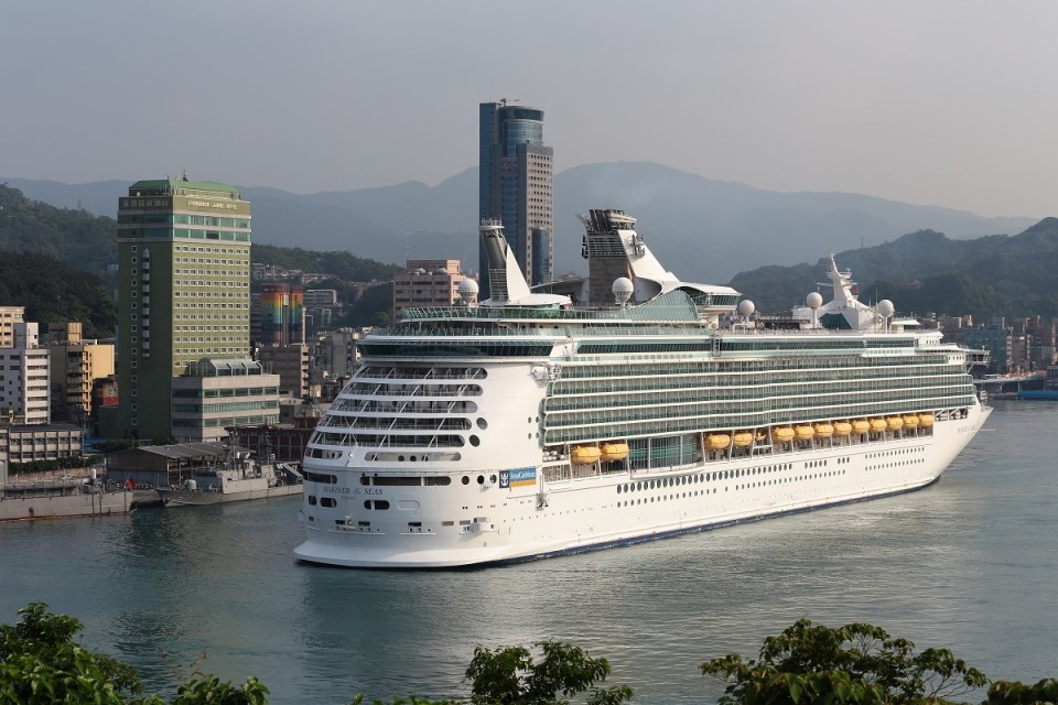 Mariner Of The Seas-Stern