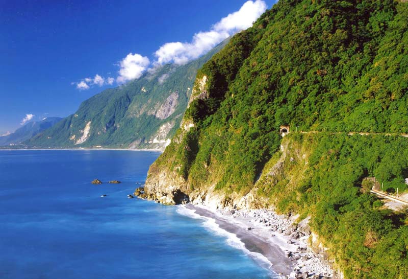 Qingshui Cliffs with Pacific Ocean (source from Tourism Bureau)