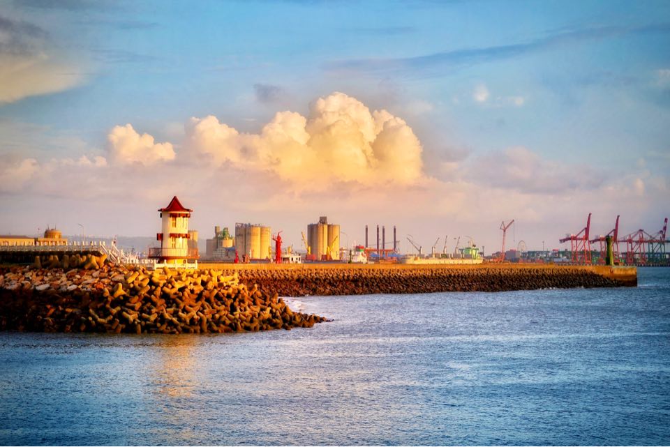 Port of Taichung (source from Chiao-Chun Photography Studio)